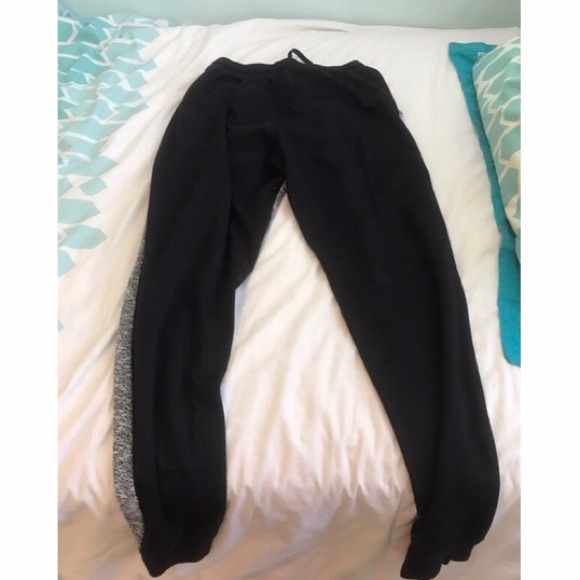 Heathered Joggers Medium - Picture 2 of 4